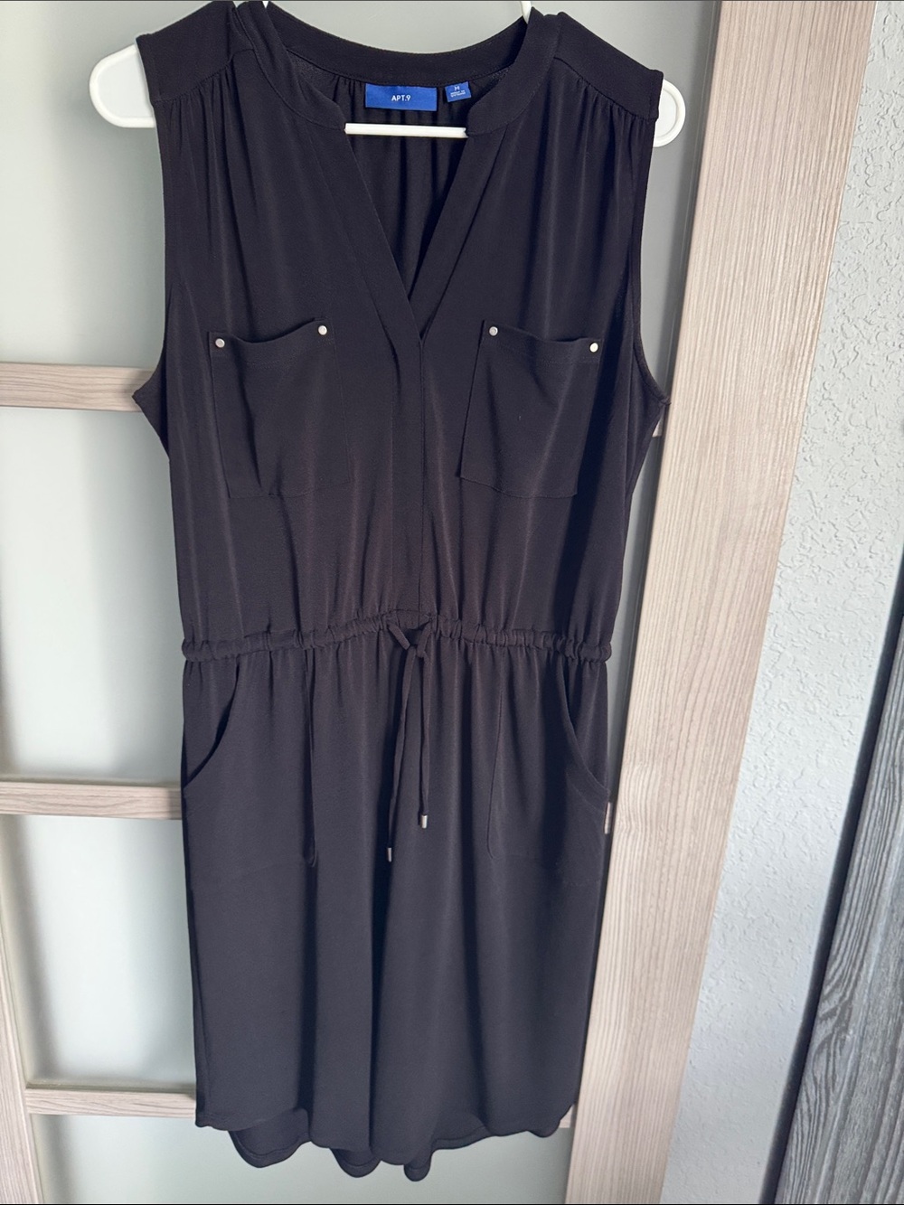 Apt. 9 Black Sleeveless V-Neck Drawstring Dress